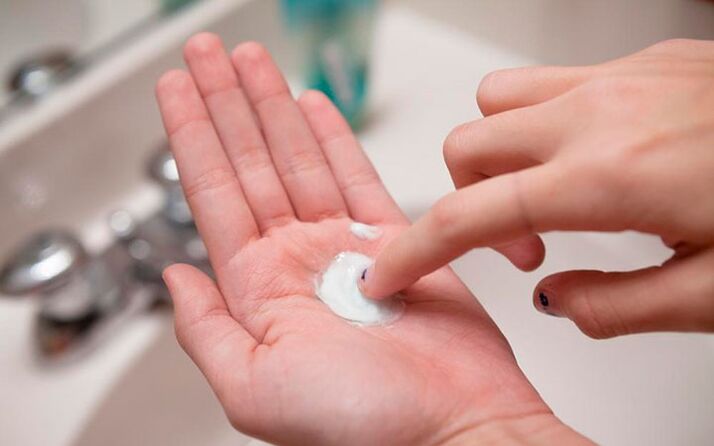 exfolier avec du soda pour agrandir le pénis